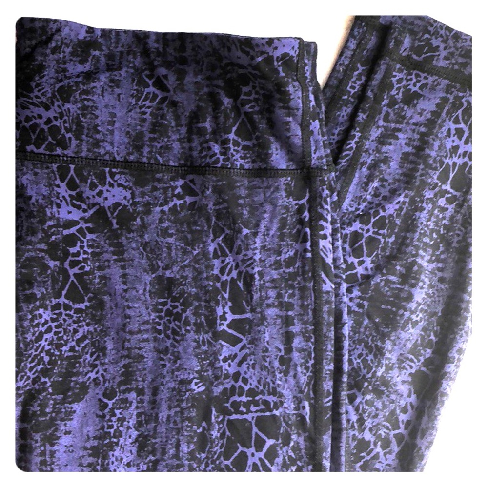 Kirkland Active Womens workout pants small/med